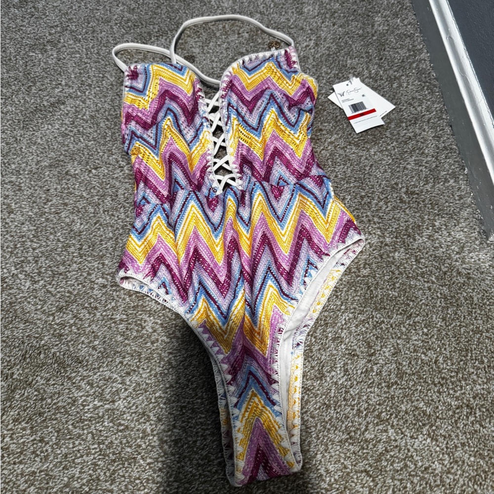 Jessica Simpson Colorful Zigzag Patterned Swimsuit